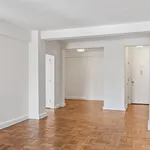 Rent 1 bedroom apartment of 72 m² in Manhattan