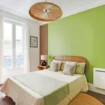 Rent a room in paris