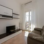 Rent 4 bedroom apartment of 70 m² in Genoa