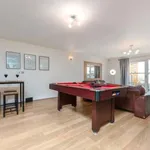 Rent 2 bedroom flat of 74 m² in Cardiff