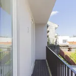 Rent 2 bedroom apartment of 60 m² in Porto