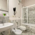 Rent 1 bedroom apartment of 40 m² in Florence