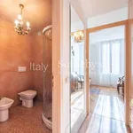 Rent 5 bedroom apartment of 200 m² in Verona