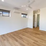 Rent 4 bedroom house in Bargara