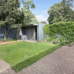 Rent 4 bedroom house in Kew