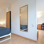 Miete 2 Schlafzimmer wohnung von 37 m² in Köln