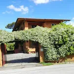 Rent 6 bedroom house of 230 m² in forte dei marmi