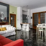 Rent 4 bedroom apartment of 50 m² in Bologna