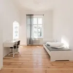 Rent a room of 146 m² in berlin