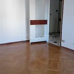 Affitto 3 camera appartamento di 90 m² in Milano