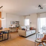 Rent 5 bedroom apartment of 104 m² in Lisboa