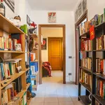 Rent a room of 70 m² in rome