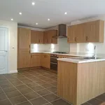 Rent 4 bedroom flat in Waverley