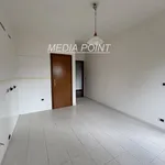 Affitto 4 camera appartamento di 135 m² in Viterbo