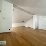 Rent 4 bedroom apartment of 200 m² in Milan