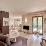 Affitto 7 camera casa di 550 m² in Padenghe sul Garda