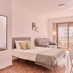 Rent 7 bedroom apartment in Valencia