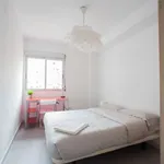 Rent a room of 60 m² in valencia