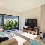 Rent 3 bedroom apartment in Broadmeadow