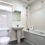 Rent 3 bedroom flat in Hertsmere