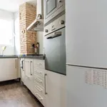 Rent 1 bedroom apartment of 56 m² in valencia