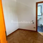 Affitto 5 camera appartamento di 137 m² in Padua