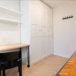 Rent 4 bedroom apartment in Valencia