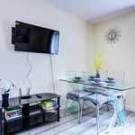 Rent 2 bedroom apartment in Croydon