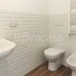 Rent 3 bedroom apartment of 128 m² in Milano