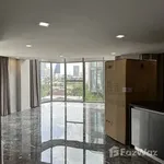 Rent 3 bedroom house of 160 m² in Bangkok