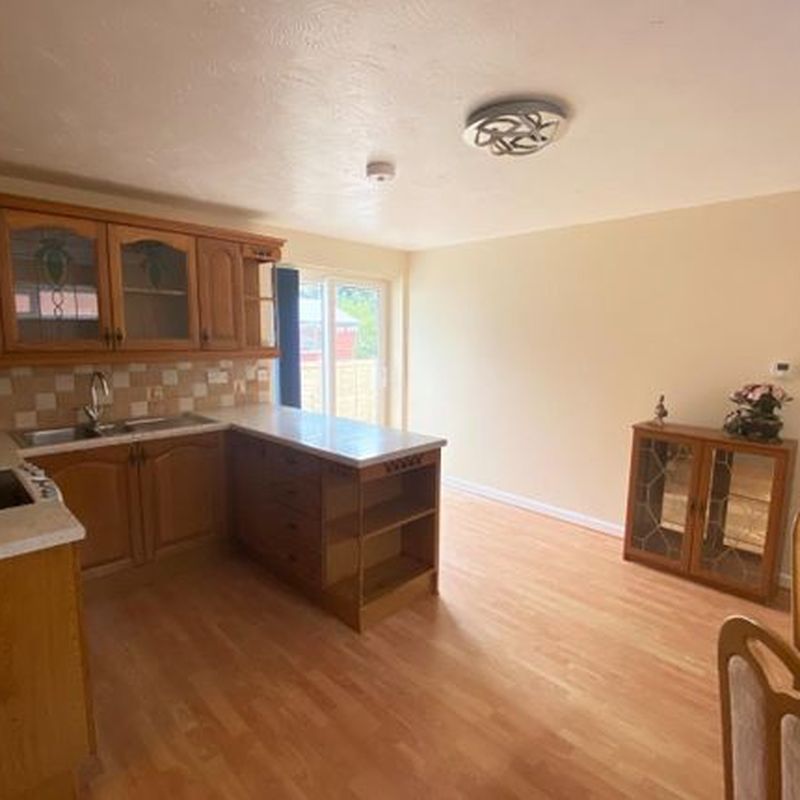 Flat to rent in Silver Road, Street BA16 Lower Leigh