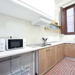 Rent a room of 300 m² in valencia