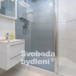 Pronajměte si 3 ložnic/e byt o rozloze 75 m² v Prague