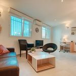 Rent 1 bedroom apartment of 200 m² in Marseille