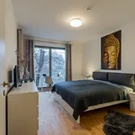 Miete 2 Schlafzimmer wohnung von 69 m² in Berlin