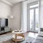 Rent 1 bedroom apartment of 570 m² in Lisbon