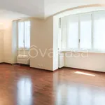 Rent 3 bedroom apartment of 100 m² in Milano