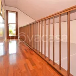 Rent 8 bedroom house of 230 m² in Creazzo