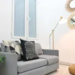 Rent 5 bedroom apartment of 66 m² in Madrid