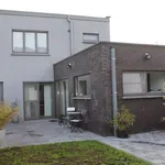 Huur 2 slaapkamer huis van 207 m² in Zelzate