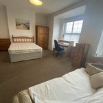 Rent 5 bedroom house in Swansea