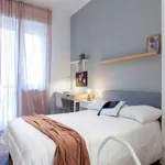 Rent a room in turin