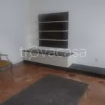 Affitto 4 camera appartamento di 85 m² in Vicenza