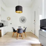 Rent 1 bedroom apartment of 200 m² in Paris