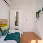 Rent a room of 391 m² in Madrid