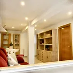 Rent 5 bedroom apartment of 71 m² in Madrid