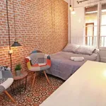 Rent a room of 135 m² in Barcelona