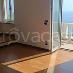 Rent 3 bedroom apartment of 105 m² in Genova