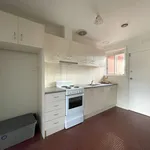 Rent 2 bedroom apartment in altona-north