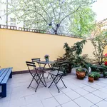 Pronajměte si 1 ložnic/e byt o rozloze 43 m² v Prague